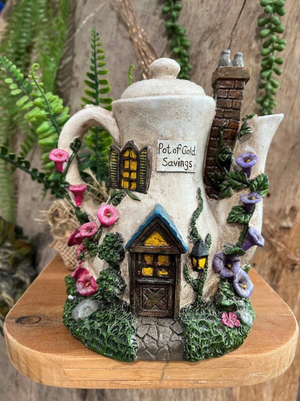 MONEY BOX POT OF GOLD