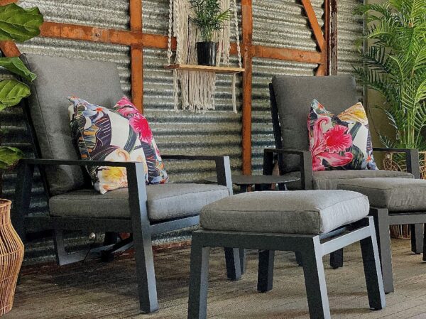 LYDIA 5PCE SETTING WITH OTTOMANS