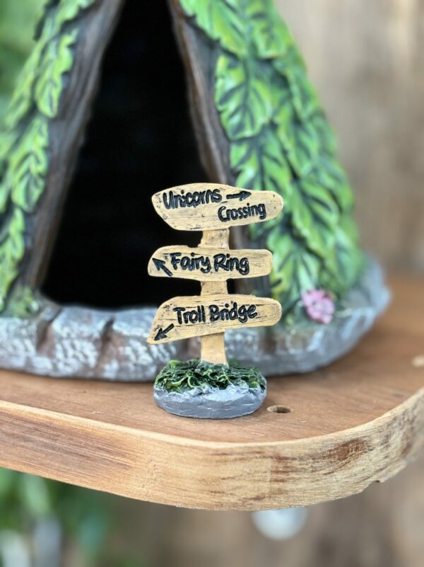 FAIRY SIGN - DIRECTIONAL